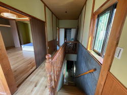 �Q�K�L���P